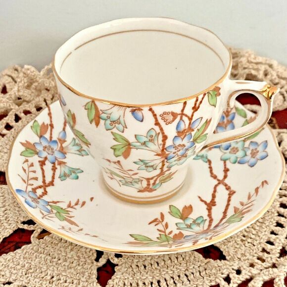 Bone China Tea Cup Saucer Duo Roslyn Picta circa 1950s Vintage England - Picture 1 of 12